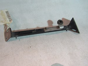 2008 Audi A8L D3 Front LH Driver Side Brace