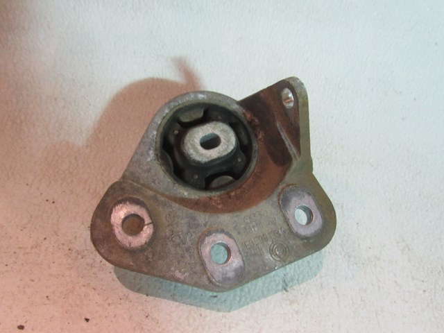 2008 Audi A8L D3 Differential Mount 4E0 599 133 C
