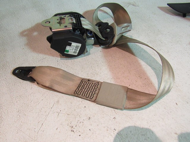 2008 Audi A8L D3 Front RH Passenger Seat Belt
