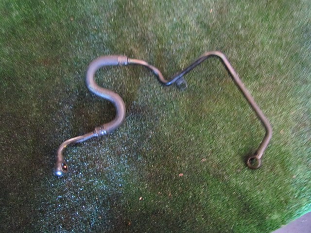 2000 BMW M5 Oil Line