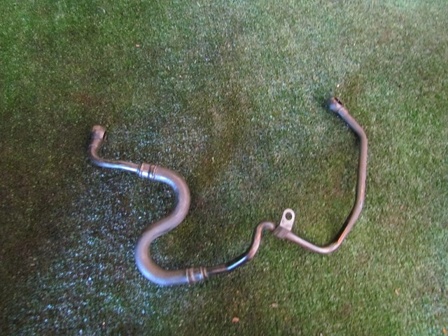 2000 BMW M5 Oil Line