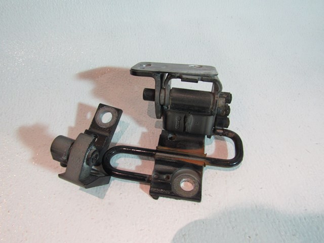 2008 Audi A8L D3 Front LH Driver Door Hinges
