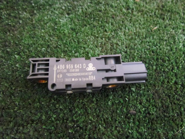 2008 Audi A8L D3 Rear LH Airbag Sensor Crash Sensor 4B0959643D