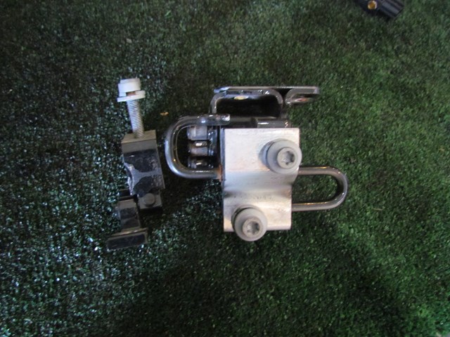 2008 Audi A8L D3 Rear LH Driver Door Hinges