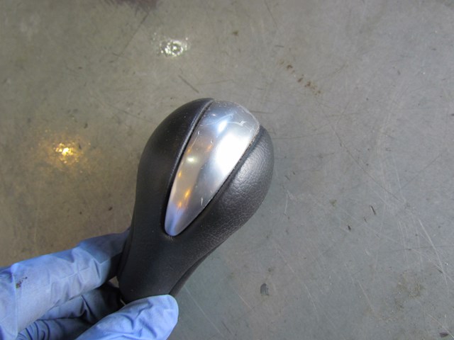 2009 Infiniti G37 Sedan Automatic Shift Knob