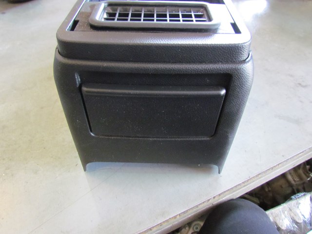 2009 Infiniti G37 Sedan Center Console Lower Portion