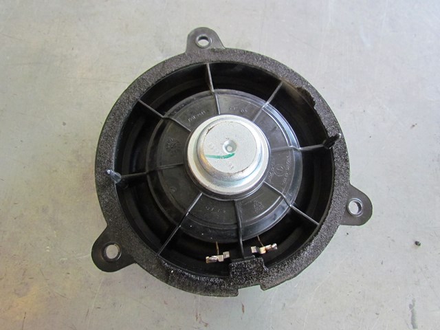 2009 Infiniti G37 Sedan Rear RH Pass Door Speaker 28156AM90A