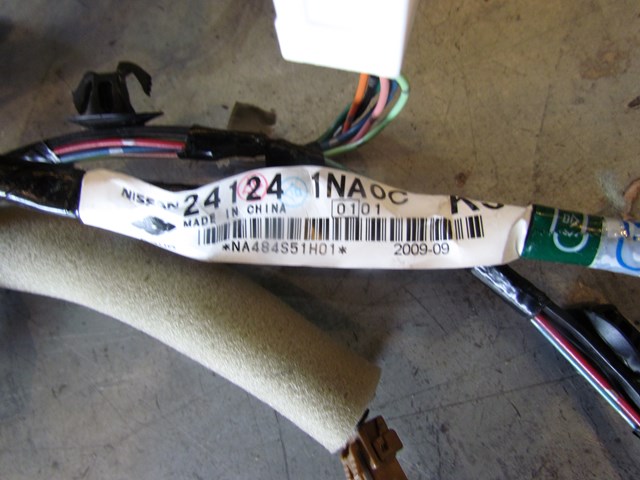 2009 Infiniti G37 Sedan Front RH Pass Door Wiring 24124 1NA0C