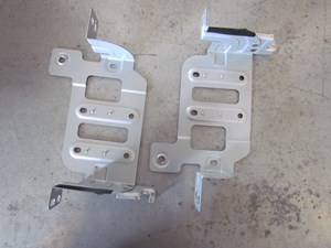 2009 Infiniti G37 Sedan Radio Brackets