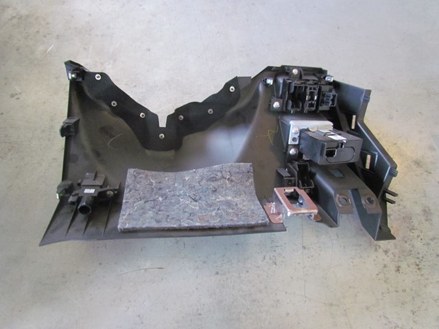 2009 Infiniti G37 Sedan Under Steering Knee Dash w/Key Slot