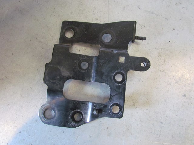 2009 Infiniti G37 Sedan RH Passenger Hood Latch Bracket