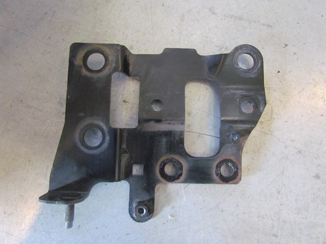 2009 Infiniti G37 Sedan RH Passenger Hood Latch Bracket