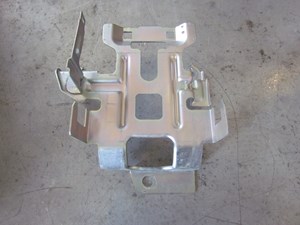 2009 Infiniti G37 Sedan IPDM Fuse Box Bracket