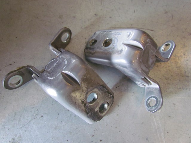 2009 Infiniti G37 Sedan Front RH Passenger Door Hinges