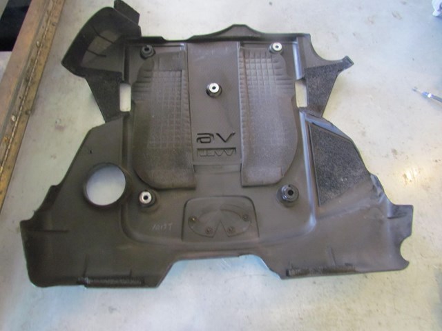 2009 Infiniti G37x Sedan Engine Cover