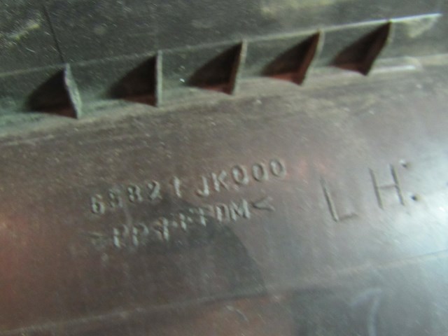 07 08 09 10 11 Infiniti G35 G37 Sedan LH Driver Hood & Fender Seal 65821 JK000