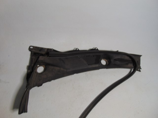 2009 Infiniti G37x Sedan LH Driver Wiper Cowl 66863 JK600