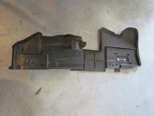 2009 Infiniti G37x Sedan RH Passenger Radiator Air Duct