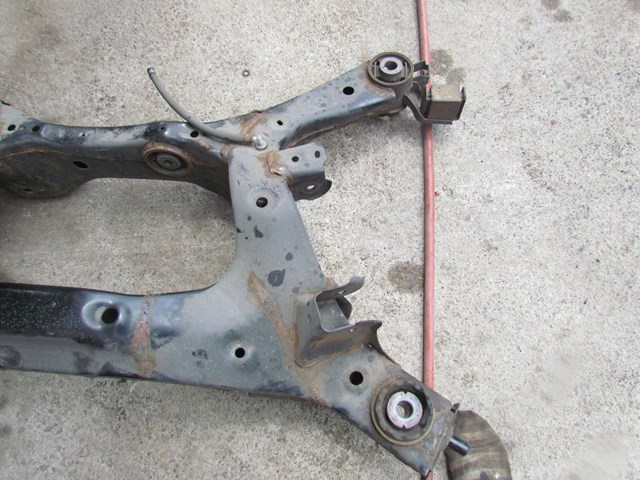 2009 Infiniti G37x Sedan Rear Subframe 