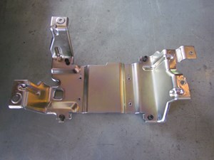 2009 Infiniti G37 Coupe Amplifier Bracket