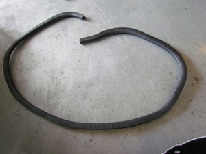 2009 Infiniti G37 Coupe Trunk Pass Through Seal