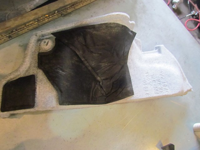 2009 Infiniti G37 Coupe RH Passenger Trunk Quarter Carpet