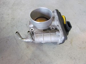 2009 Infiniti G37x Sedan LH Driver Throttle Body