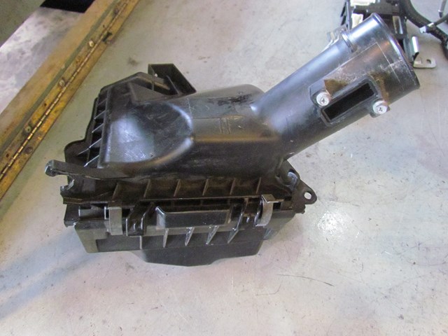 2009 Infiniti G37 Coupe LH Driver Air Cleaner Box