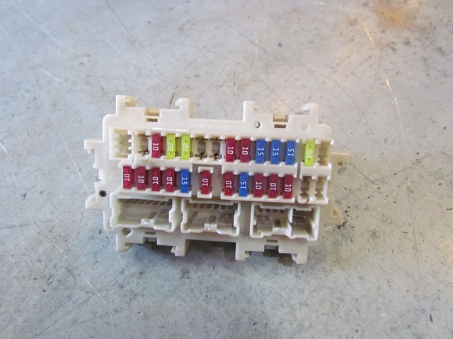 2009 Infiniti G37 Coupe Interior Fuse Box 