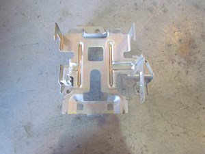 2009 Infiniti G37 Coupe IPDM & VVEL Module Bracket