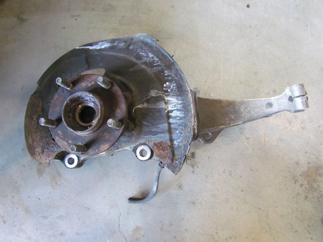 2009 Infiniti G37x Coupe Front RH Passenger Spindle