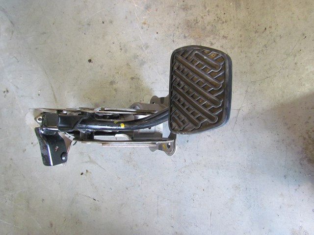 2009 Infiniti G37x Coupe Automatic Brake Pedal