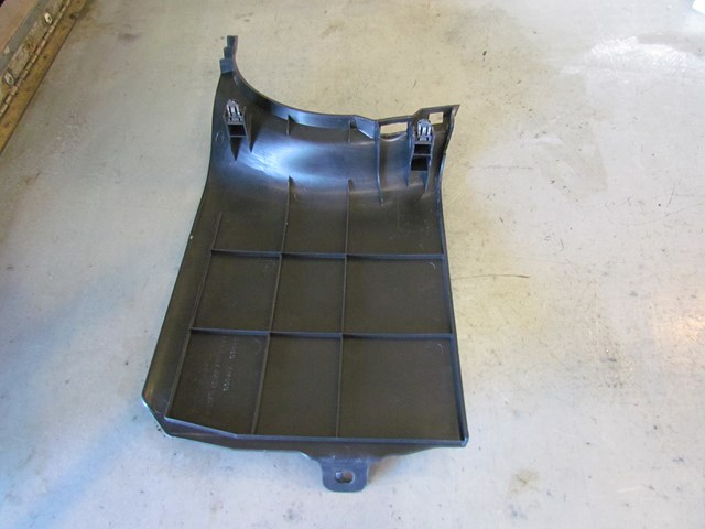 2004 Infiniti G35 Coupe RH Passenger Lower Kick Trim 66900 AM800