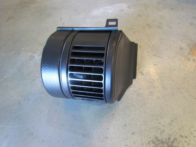 2004 Infiniti G35 Coupe LH Driver Dash Vent