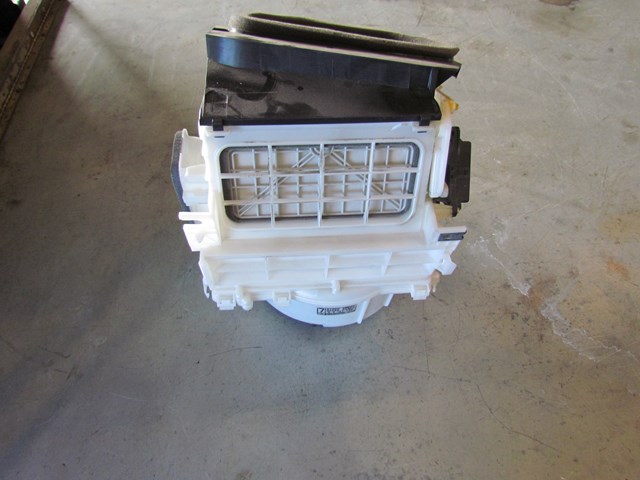 2004 Infiniti G35 Coupe Blower Motor 27200 AM600