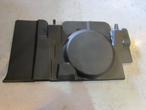 2004 Infiniti G35 Coupe RH Pass Lower Kick Panel 68920 AM600