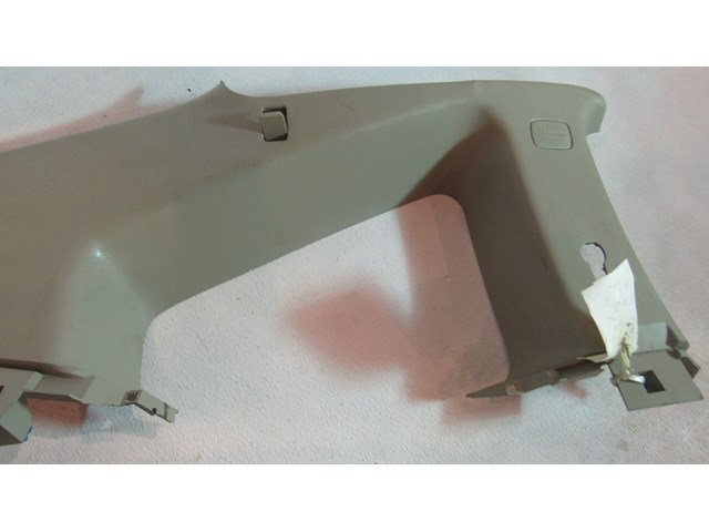 2004 Infiniti G35 Coupe LH Driver C Pillar Trim 76935 AM800