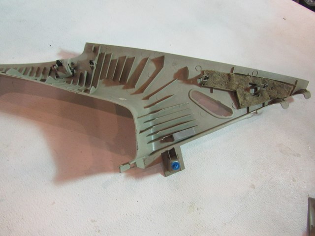 2004 Infiniti G35 Coupe LH Driver C Pillar Trim 76935 AM800