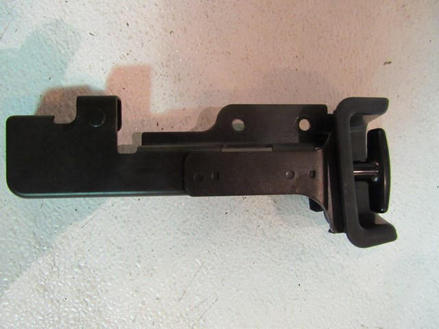 2003 2004 Infiniti G35 Coupe Rear Seat Release Lever