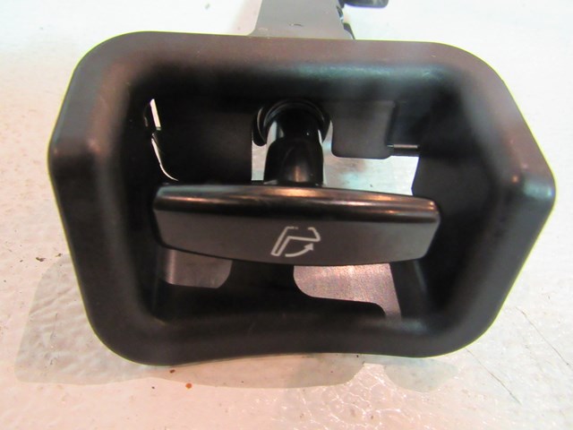 2003 2004 Infiniti G35 Coupe Rear Seat Release Lever