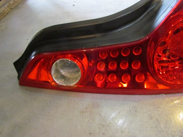 2004 Infiniti G35 Coupe RH Passenger Tail Light