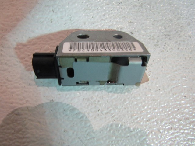 03 04 05 06 07 Infiniti G35 Coupe LH Driver Impact Sensor