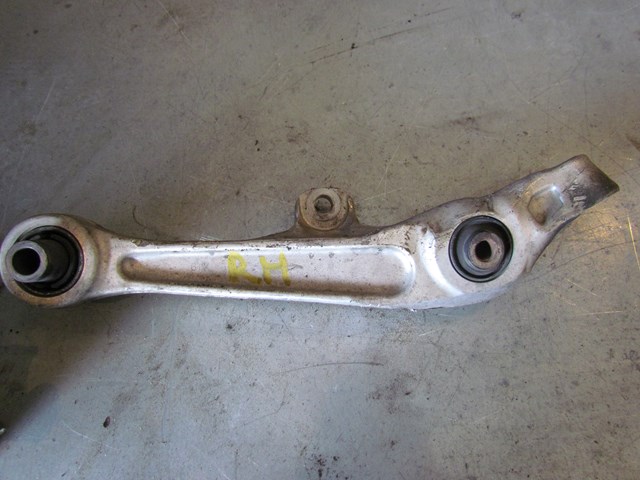 2004 Infiniti G35 Coupe RH Passenger Lower Control Arm