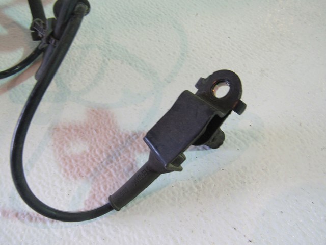 03 04 05 06 07 Infiniti G35 Coupe Front RH Passenger ABS Sensor