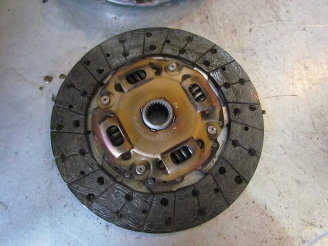 2004 Infiniti G35 Coupe Clutch Pressure Plate and Disc