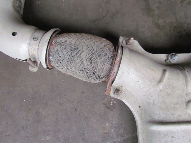2004 Infiniti G35 Coupe Exhaust Y Pipe
