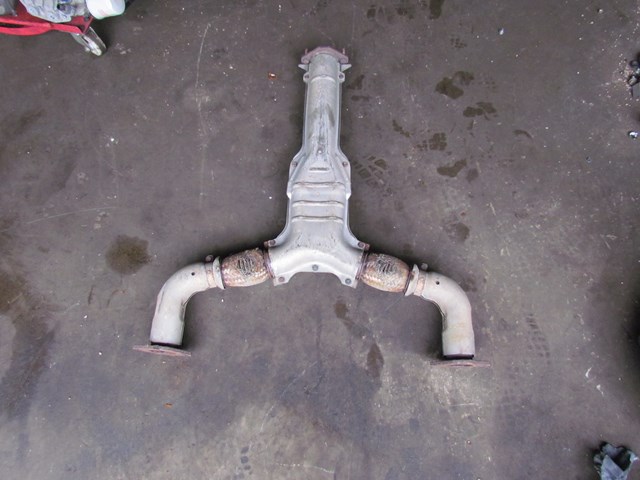 2004 Infiniti G35 Coupe Exhaust Y Pipe