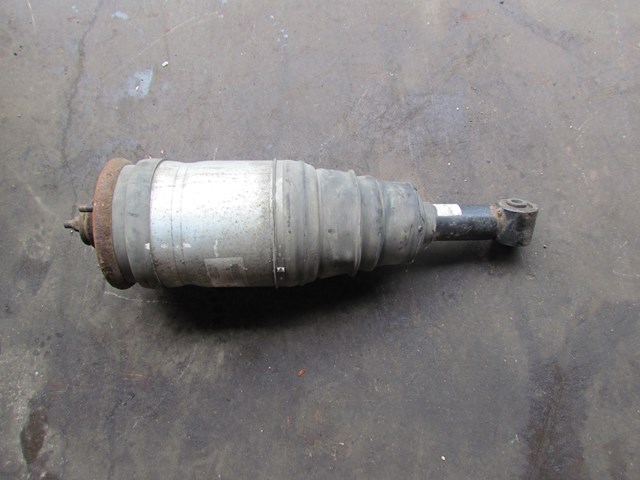 2007 Land Rover LR3 Rear RH Passenger Air Strut RPD500880