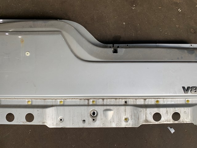 2005 Land Rover LR3 Lower Tail Gate Silver