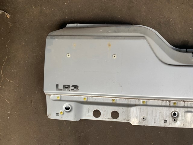 2005 Land Rover LR3 Lower Tail Gate Silver